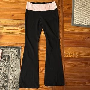 Lulu Lemon Size 19 Black Flare Leggings
